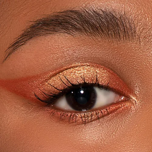 Vista 3 de Sigma Beauty Paleta de sombras de ojos para llevar, Fiery, 9 sombras de ojos atrevidas en acabados mate, brillantes y metálicos, paleta