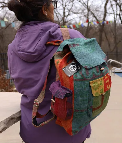 Vista 7 de DharmaObjects Lungta - Mochila reciclada de yute para arroz, hecha a mano, Nepal, multicolor