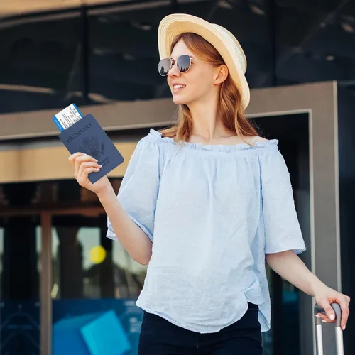 Vista 2 de RSAquar Soporte para pasaporte para mujeres y hombres, de piel sintética de alta calidad, cartera de pasaporte de viaje, con bloqueo RFID, cubierta
