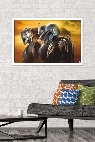 Vista 2 de Trends International Star Wars: The Mandalorian Season 3 - Póster de pared de cascos, 22.37 x 34.00 pulgadas, versión enmarcada en blanco