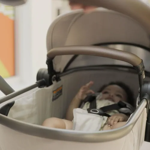 Vista 24 de Maxi-Cosi Zelia™ Luxe - Sistema de viaje modular 5 en 1 en color New Hope Black