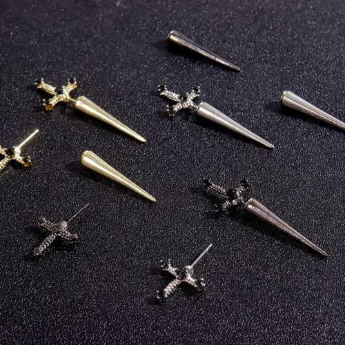 Vista 7 de Pendientes de espada gótica, estilo punk, aretes de daga de cristal con diamantes de imitación, joyería gótica de Halloween, joyería caprichosa A1
