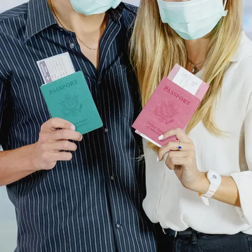 Vista 5 de labato - Cartera de piel sintética para pasaporte con tarjetero de vacuna, Mint