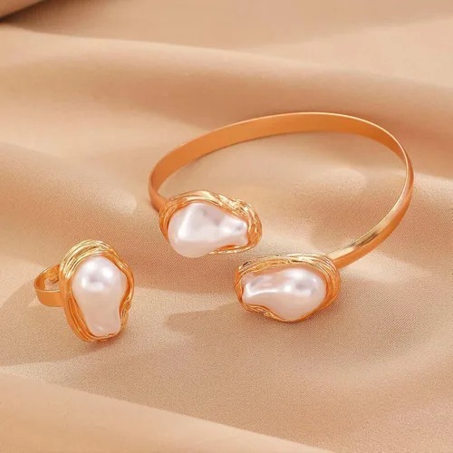 Vista 2 de HETICA Collar con colgante de perlas barrocas de 5 piezas, collar, anillos, aretes, pulsera, irregular, conjunto de joyas de perlas de regalo