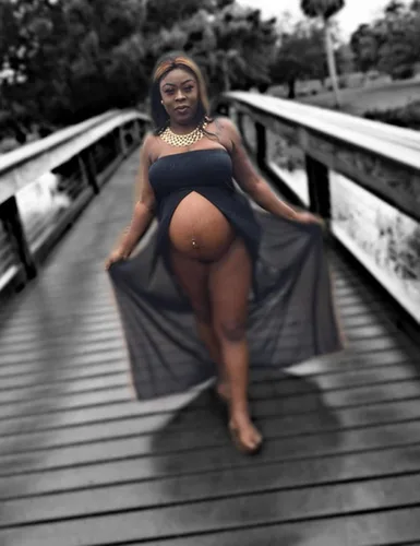 Vista 3 de JustVH Vestido de maternidad de gasa con hombros descubiertos para fotografía vestido largo de embarazo para sesión de fotos