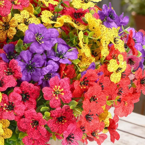 Vista 4 de CEWOR - 12 paquetes de flores artificiales para interior y exterior, margarita de seda falsa con hojas de eucalipto, flor artificial para maceta