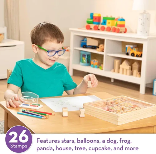 Vista 2 de Juego de sellos de madera Melissa & Doug Favorite Things, 26 sellos de madera con tintas de 4