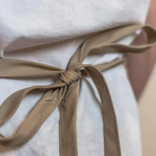 Vista 3 de Hecho en los EE. UU. Delantal Premium Bordado Personalizado para Adultos para Hombres Mujeres Día de los Padres Día de las Madres Cocina Barbacoa