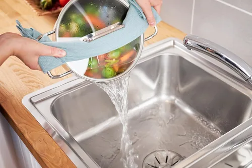 Vista 3 de Rösle EXPERTISO Cookware Collection - Cacerola alta de acero inoxidable con tapa de cristal de 6.3 pulgadas