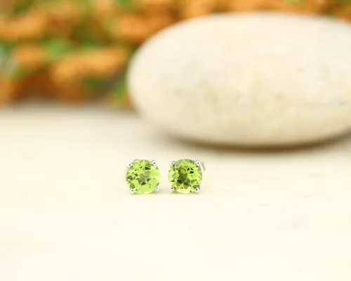 Vista 2 de Aretes de oro blanco macizo de 14 quilates, 0.236 in redondos cada uno