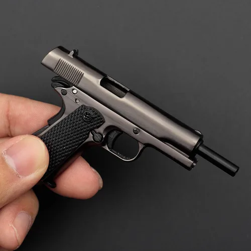Vista 4 de 1911 Llavero de metal mini táctico llavero pequeño colgante para la colección de ornamentos regalo para hombres fanáticos del ejército