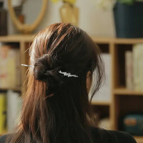 Vista 3 de Paquete de 4 palitos para el cabello con diseño de serpiente para cabello largo, accesorios para el cabello 2 en 1, horquilla de estilo chino