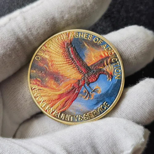 Vista 5 de Fuera de las cenizas de la adicción Phoenix Sobriety Chip AA Medallón Serenity Prayer Challenge Coin