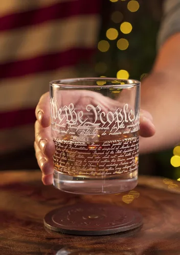 Vista 3 de Constitution Of The United States - Vaso de whisky a la antigua usanza, regalo patriótico We The People American USA - 10 oz - Fabricado en Estados