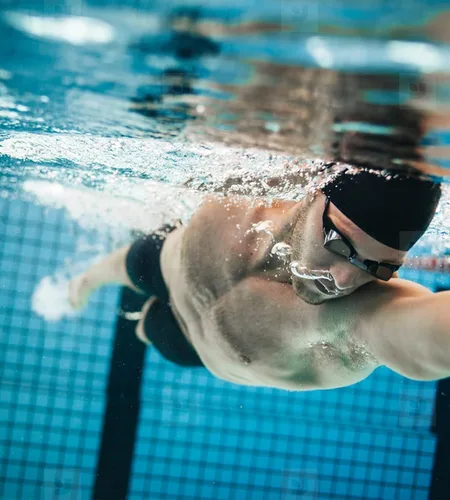 Vista 6 de DEVOROPA Traje de baño deportivo de compresión para hombre, pantalones cortos de natación de secado rápido