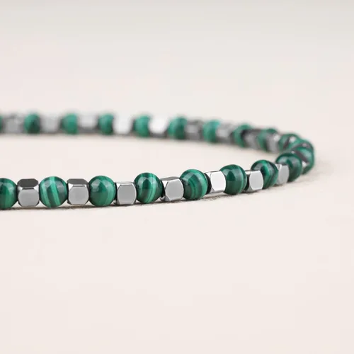 Vista 5 de GAVU Pulsera de cuentas de piedra para hombre con cierre de acero inoxidable