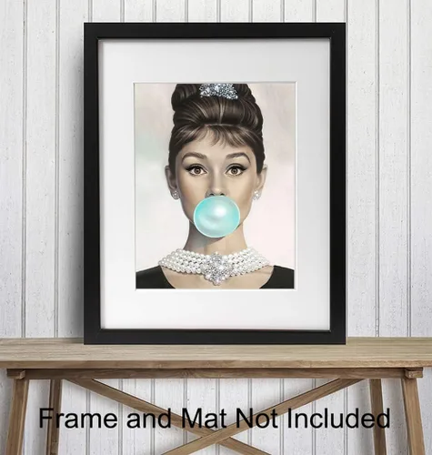 Vista 3 de Audrey Hepburn - Arte de pared de Audrey Hepburn azul, Holly Golightly, arte de pared glamoroso, póster de película vintage, regalo para mujeres