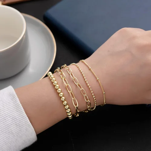 Vista 3 de KesaPlan Juego de pulseras de oro para mujer, ajustables, chapadas en oro de 14 quilates, con cuentas delicadas, juego de pulseras de eslabones