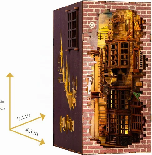 Vista 3 de Revell Harry Potter Diagon Alley 3D Book Nook Kit de rompecabezas de madera