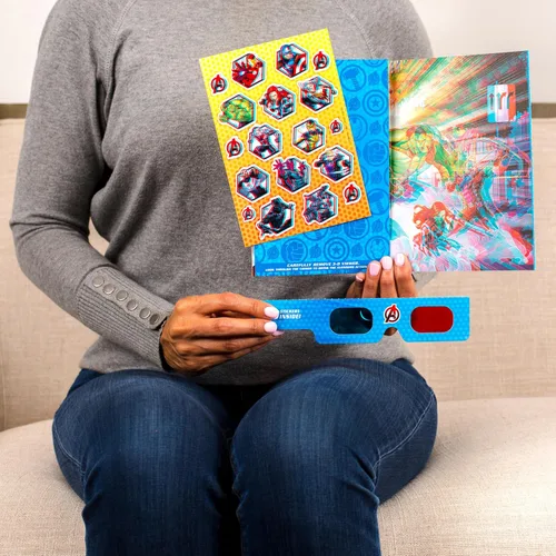 Vista 3 de Hallmark Tarjeta de cumpleaños de los Vengadores con pegatinas 3D y gafas (los vengadores se ensamblan!) (499RZB7022)