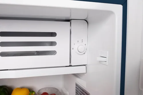 Vista 6 de Frigidaire Refrigerador - Mini refrigerador retro con ahorro de energía, control de termostato ajustable, ideal para dormitorio, oficina, RV, Azul