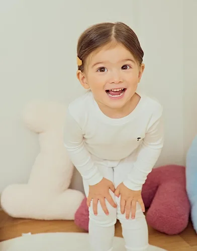 Vista 2 de moimoln Pijama de algodón suave y liso de manga larga para bebés y niños, 6 meses a 5 años