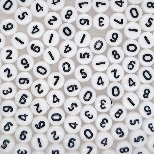 Vista 3 de Más de 200 piezas de cuentas redondas de acrílico blancas con números de 4x7mm (0.157 x 0.276 pulgadas), 0-9, cuentas de plástico de formas mixtas