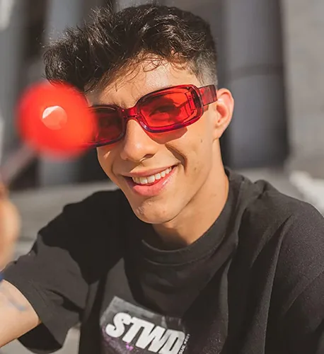 Vista 2 de Y2K - Lentes de sol rectangulares de moda para mujeres y hombres, estilo retro de los años 90, color rojo, rosa, verde, montura cuadrada gruesa
