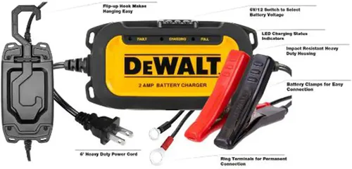 Vista 7 de DEWALT DXAEC2 Cargador y Mantenedor de Batería Automotriz de 2 Amperios Profesional
