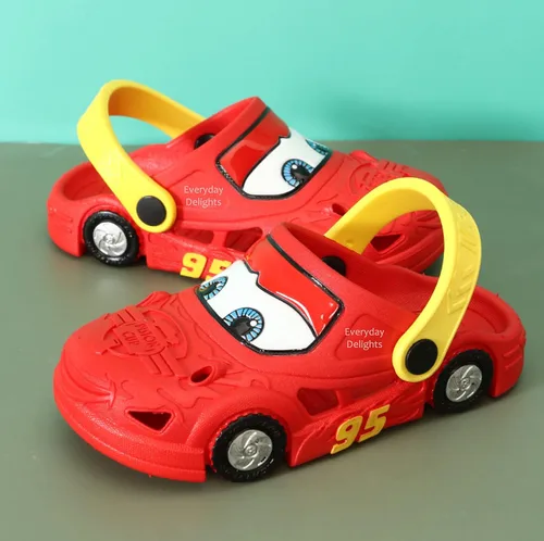 Vista 2 de Everyday Delights Lightning McQueen - Zuecos para el agua, zapatos casuales de verano para niños y niños