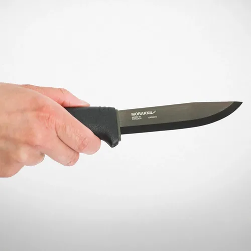 Vista 4 de Morakniv Cuchillo de Supervivencia Bushcraft de Hoja Fija de Acero al Carbono con Funda y Encendedor de Fuego, Negro, 4.3 Pulgadas