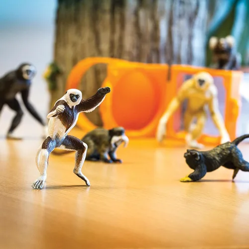 Vista 3 de Safari Ltd. Primates TOOB - Figuras de varios monos - Divertido juguete educativo para niños, niñas y niños a partir de 3 años