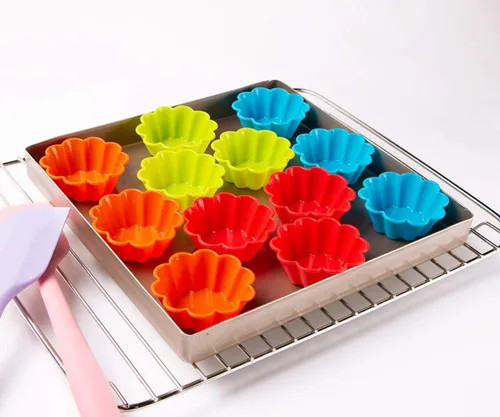 Vista 6 de Webake Moldes de silicona para hornear cupcakes, moldes para magdalenas de 3 pulgadas, paquete de 12