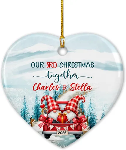 Vista 19 de Adorno de cerámica de 2 años de Navidad 2025, adorno de cerámica personalizado para parejas, regalo para parejas, aniversario, boda, señor Sra.