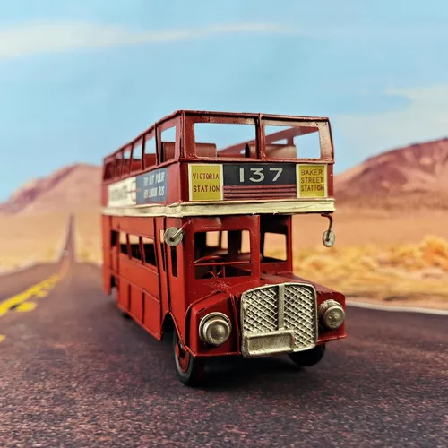 Vista 8 de Modelo de autobús turístico de dos pisos vintage de Londres