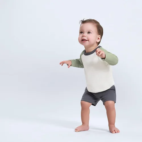 Vista 6 de Gerber Paquete de 3 pantalones cortos de punto sin cordones para bebé niño