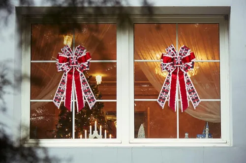Vista 6 de Lazo de Navidad grande para corona, lazos de corona de Navidad a cuadros rojos y negros para puerta delantera, coronas decorativas de terciopelo