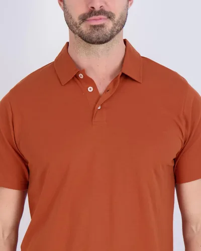 Vista 4 de Real Essentials Paquete de 3: Polo de manga corta de algodón para hombre, de secado rápido, transpirable, (disponible en tallas grandes y altas)