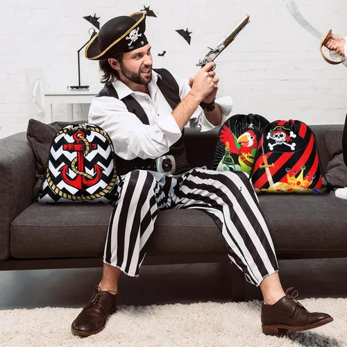 Vista 6 de Woanger 16 bolsas de recuerdo de fiesta pirata, bolsas con cordón para niños, capitán calavera, regalo para Halloween, cosplay, aventura