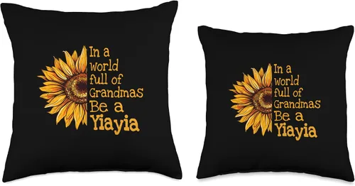 Vista 3 de In A World Of Grandmas Be A Yiayia Greece Greek Grandma Throw Pillow