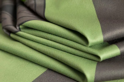 Vista 8 de Ruikajia Disfraz de Bruno Madrigal para adultos, disfraz de Bruno, capa de poncho verde, traje de Halloween