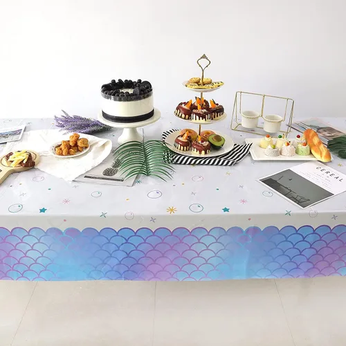 Vista 4 de 61 piezas de suministros de decoración de cumpleaños de sirena para tema oceánico, incluye 20 centros de mesa de fieltro, 40 envoltorios de cupcakes
