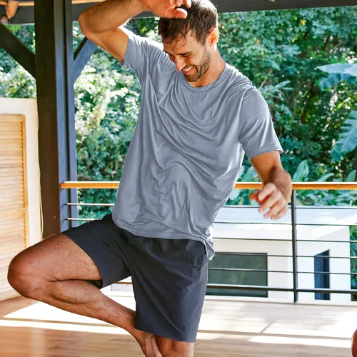 Vista 4 de Free Fly Camiseta Bamboo Motion para hombre, cuello redondo, protección solar, UPF 50+