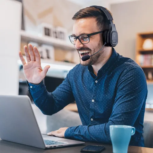 Vista 2 de Aluratek Auriculares inalámbricos Bluetooth 5.0 ABHM100F - Auriculares de alta fidelidad con cancelación de ruido, micrófono integrado, cómodas