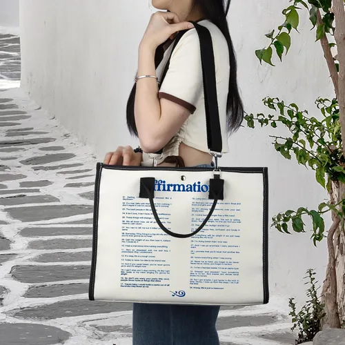 Vista 2 de BWWKTOP Bolsa de lona con letras de canciones, álbum de cantante, regalos inspirados en los fanáticos del cantante, bolsa de hombro para fanáticos
