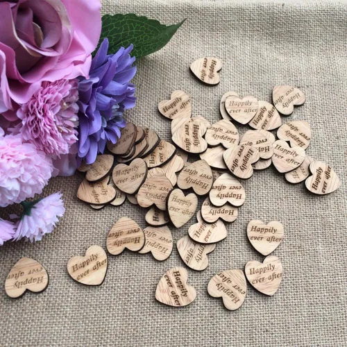 Vista 2 de 100 piezas de madera grabadas en madera con confeti de corazón para decoración rústica de mesa de boda, decoración dispersa para despedida
