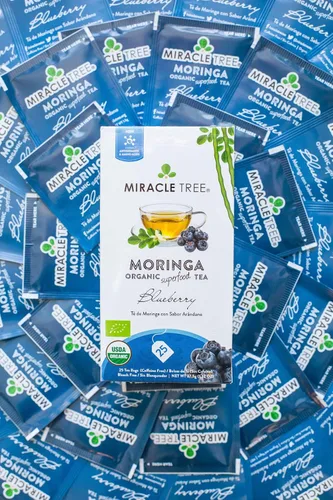 Vista 6 de Miracle Tree - Té orgánico de moringa superalimentaria, paquete de 2, 2 bolsas de té selladas individualmente (arándano, té verde) Variety pack