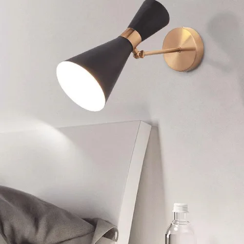 Vista 2 de Juego de dos apliques de pared negros para interiores, funciona con pilas con control remoto, modernas lámparas de pared LED que funcionan