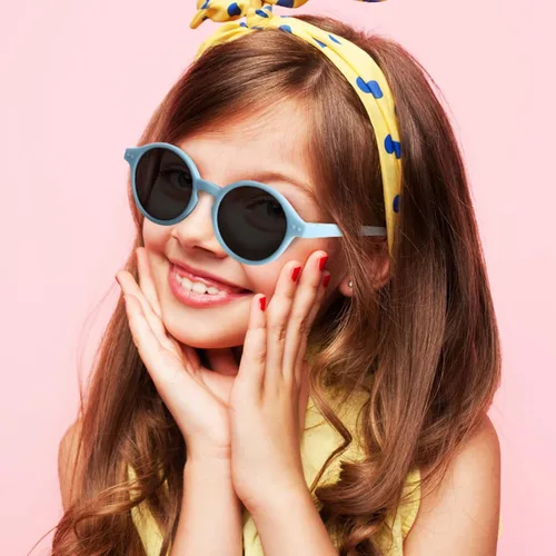 Vista 2 de KESYOO Gafas de sol para bebé, 3 unidades, gafas de sol con correa de 2 a 4 años, Como se muestra