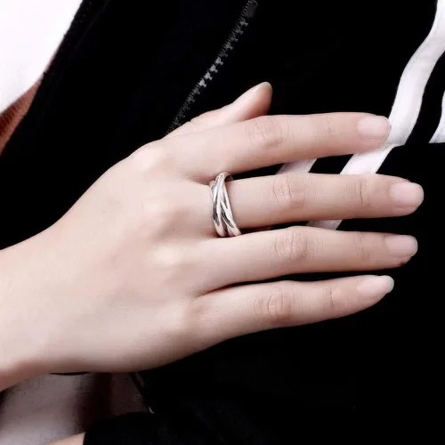 Vista 4 de QUSIIOSLK Anillo de plata de ley 925 entrelazado de triple banda entrelazada, anillos de alto pulido para mujer, anillo de boda trenzado entrelazado